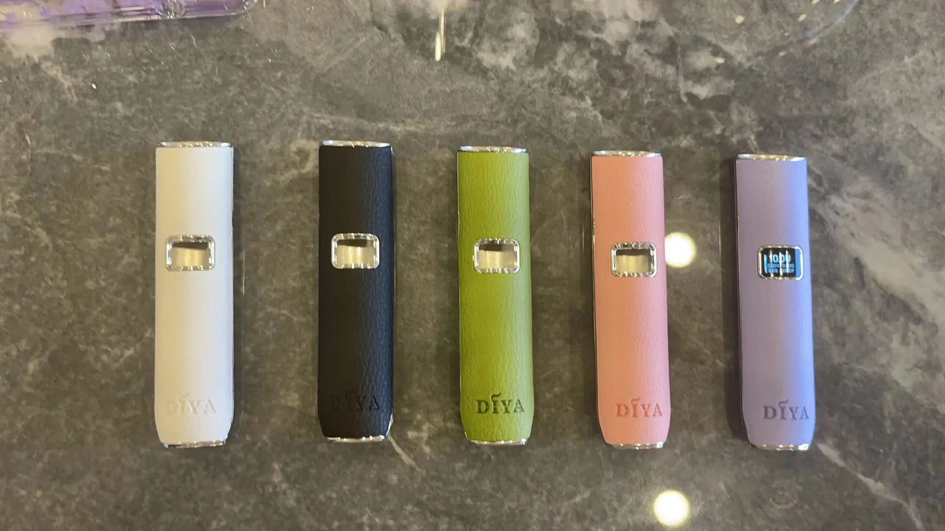 電子煙的未來展望與挑戰 9 顯示屏電子煙 叮啞皮革主機電子煙
